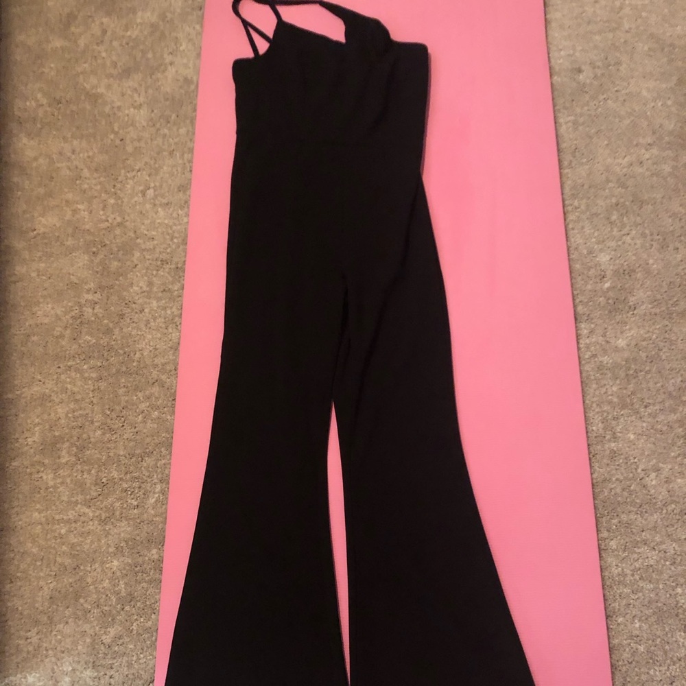 Jumpsuit with cutout